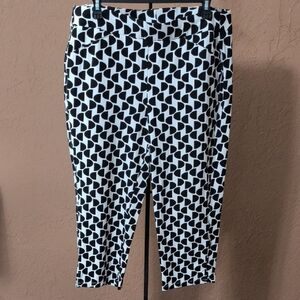 Chico's Traveler's Collection Dot Crepe Crop Pants Size 2 Black & White